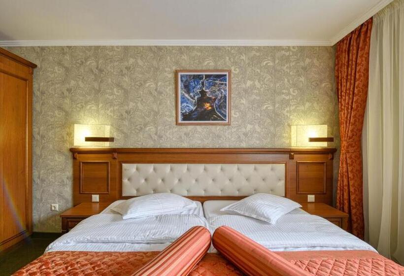 Апартаменты Deluxe 1 Спальня, Edelweiss
