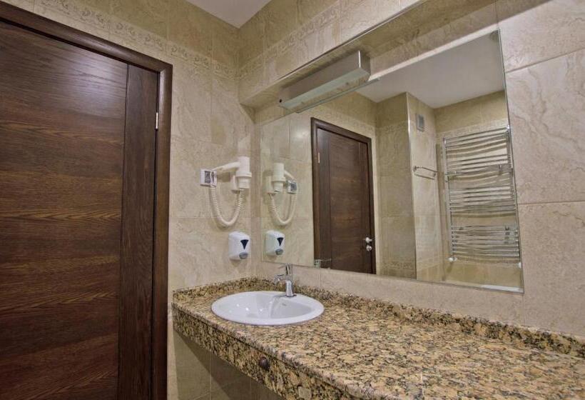 Апартаменты Deluxe 2 Спальни, Edelweiss