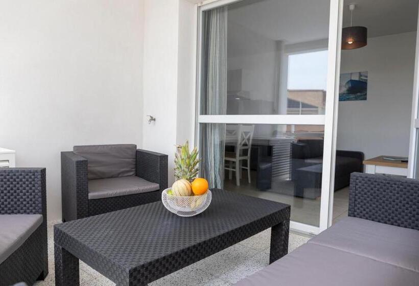 آپارتمان 2 خوابه با تراس, My Hôtel Résidences   Port Leucate