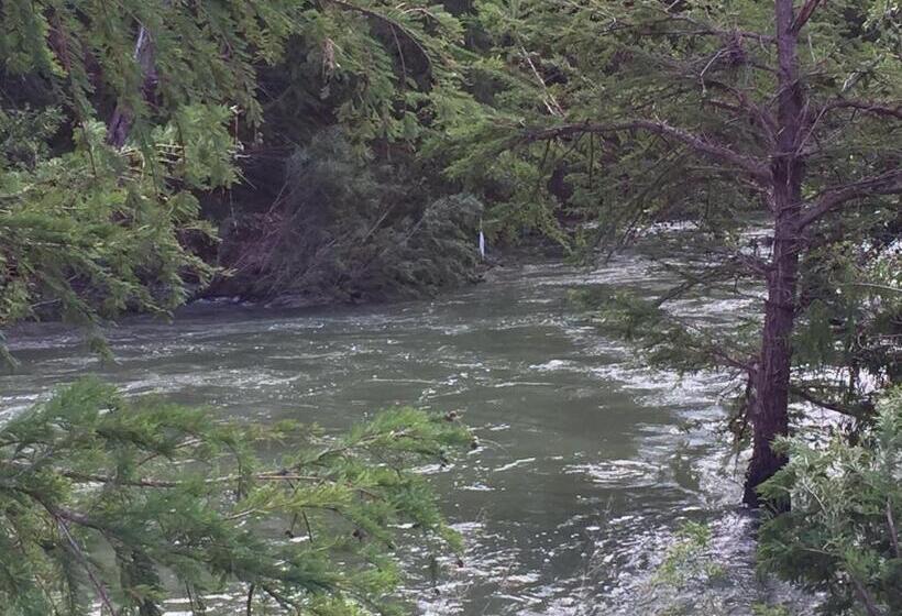 豪华房间, A Place To Stay Rooms