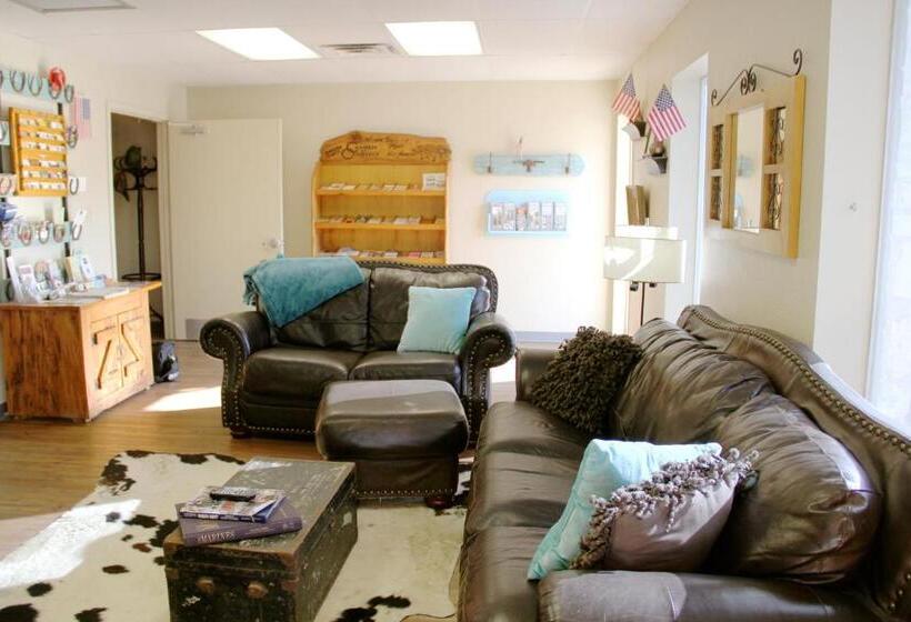 经济房, A Place To Stay Rooms