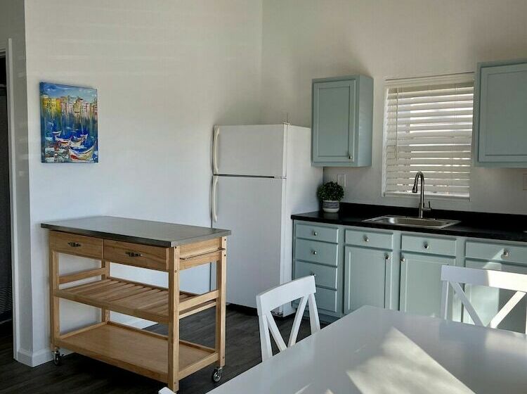 Дом 2 Спальни, Bluebird Bay Resort
