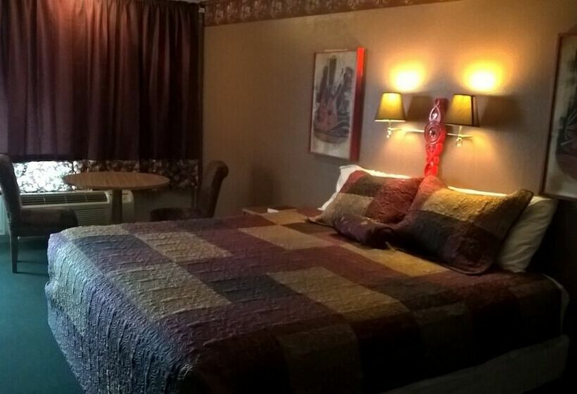 Номер Deluxe, Dogwood Motel