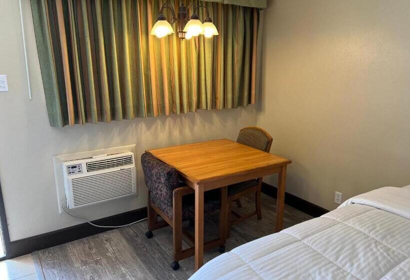 스탠다드 룸, Four Winds Motel & Rv Park