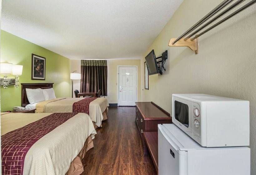 غرفه قياسيه سريرين مزدوجين, Rodeway Inn