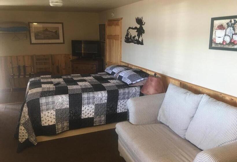 Студия Deluxe, Rainbows End Fishing Resort