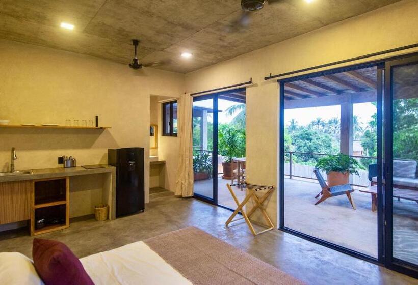 استودیو استاندارد با چشم‌انداز استخر, Casa Marisa