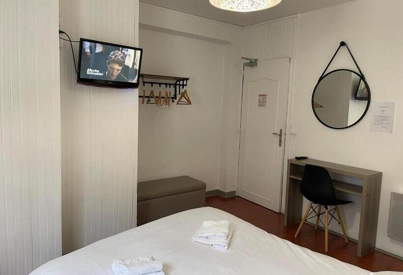 Номер Стандарт, Hôtel Les Trois Lys