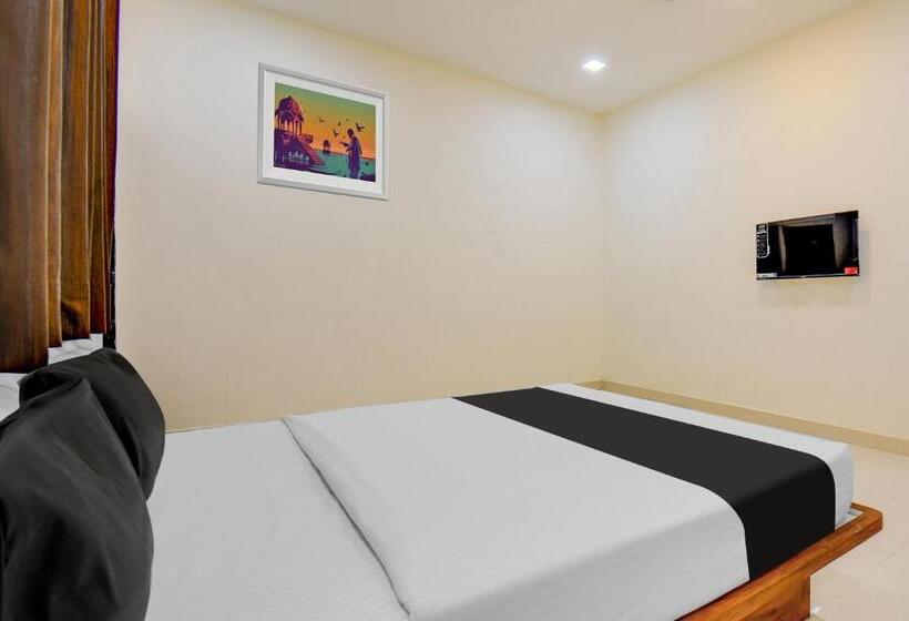 Трехместный Номер Классика, Oyo Pratik Lodging