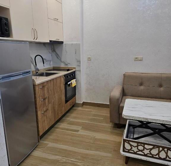 1 Bedroom Apartment City View, Iva