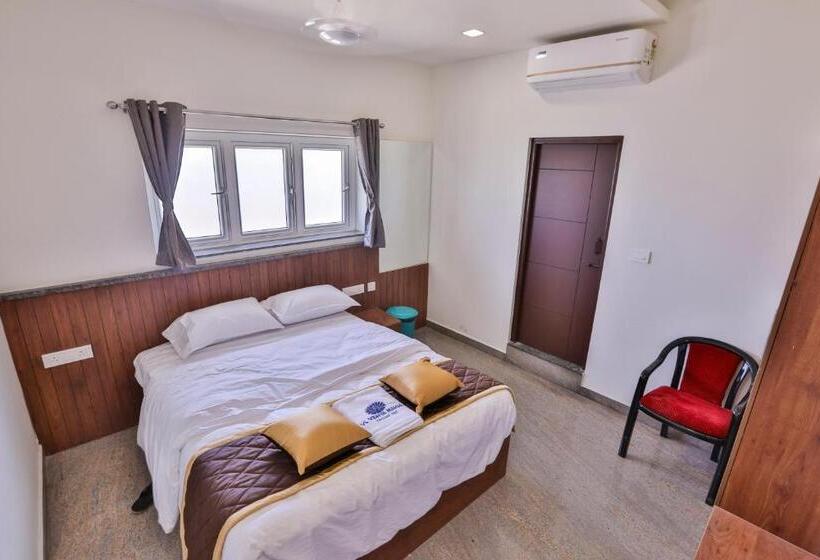 آپارتمان 1 خوابه با بالکن, Naga Luxury Suites   Double Bed Room 2 Adult 2 Child   Driver Free Stay
