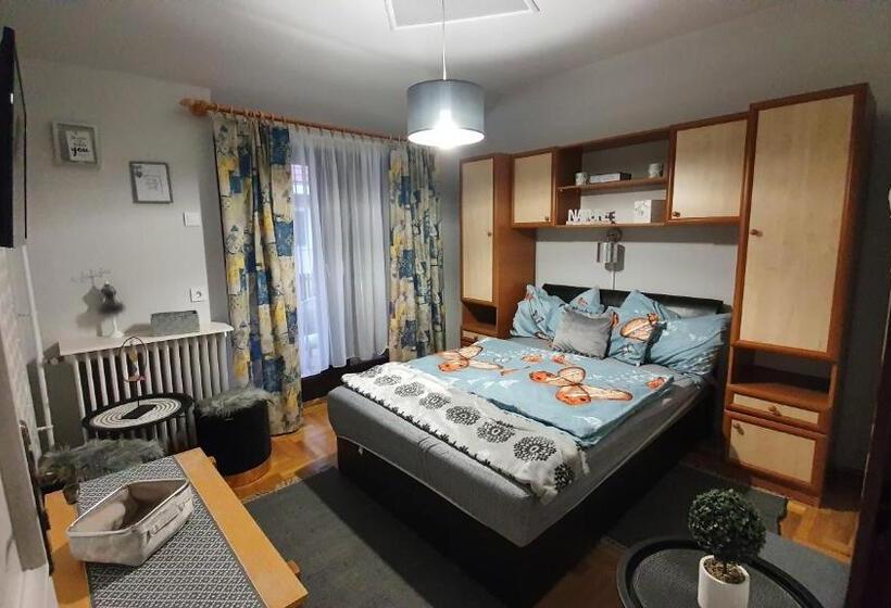Quarto Deluxe com Sacada, ágnes Vendégházak Siófok Apartman 1