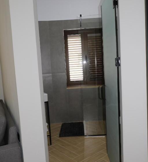 4인용 스탠다드 룸, City Center Rooms Durres
