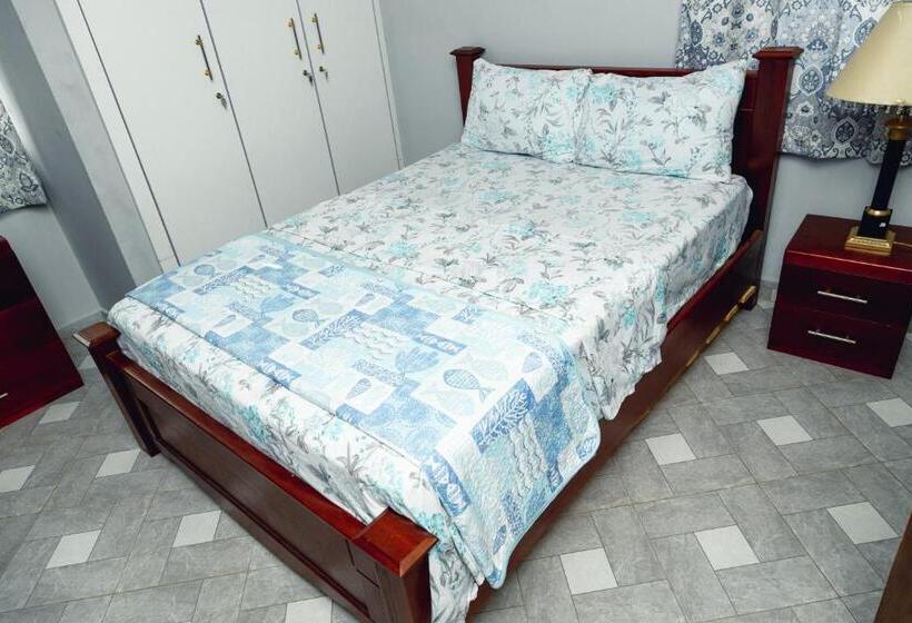 Номер Стандарт, Ohemaa Akyaa Exclusive Homes