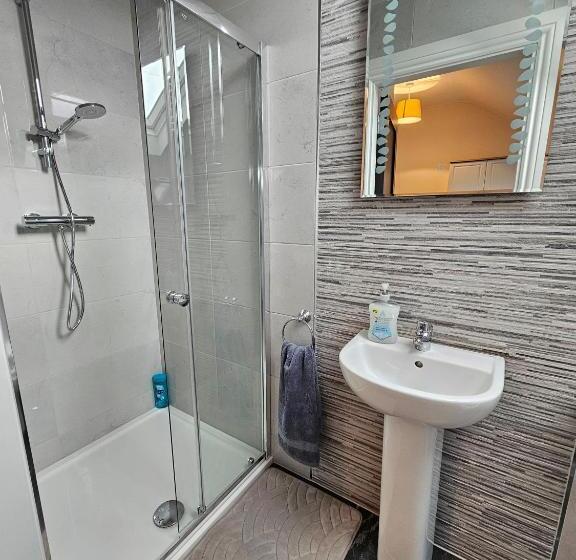Четырехместный Номер Стандарт, Dromod Suites
