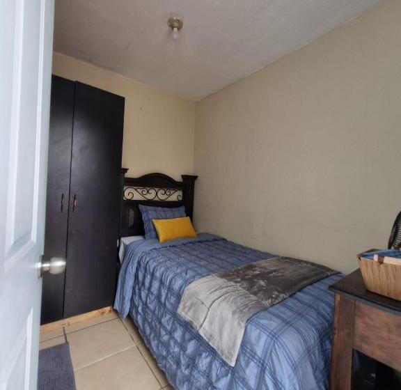 اتاق استاندارد یک نفره, Mazaryk Bed And Breakfast