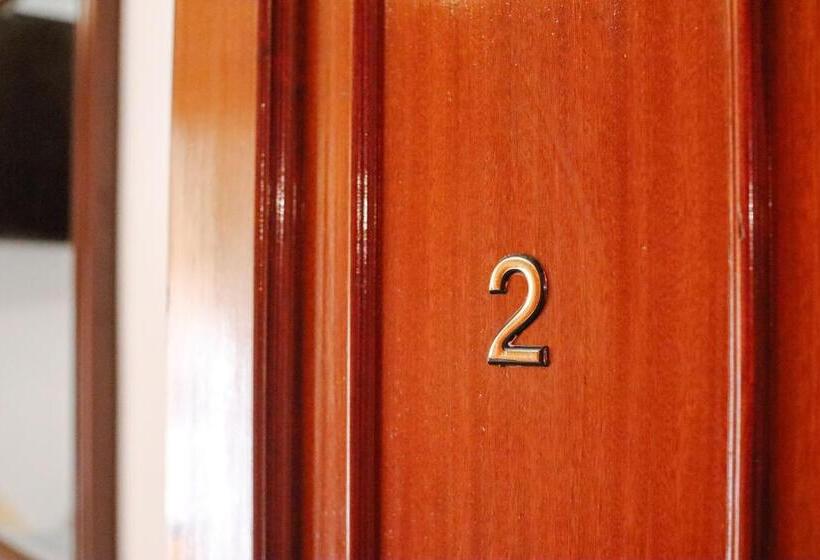 اتاق استاندارد با سرویس بهداشتی مشترک, Hostal Habitaciones & Suites Don Pepín