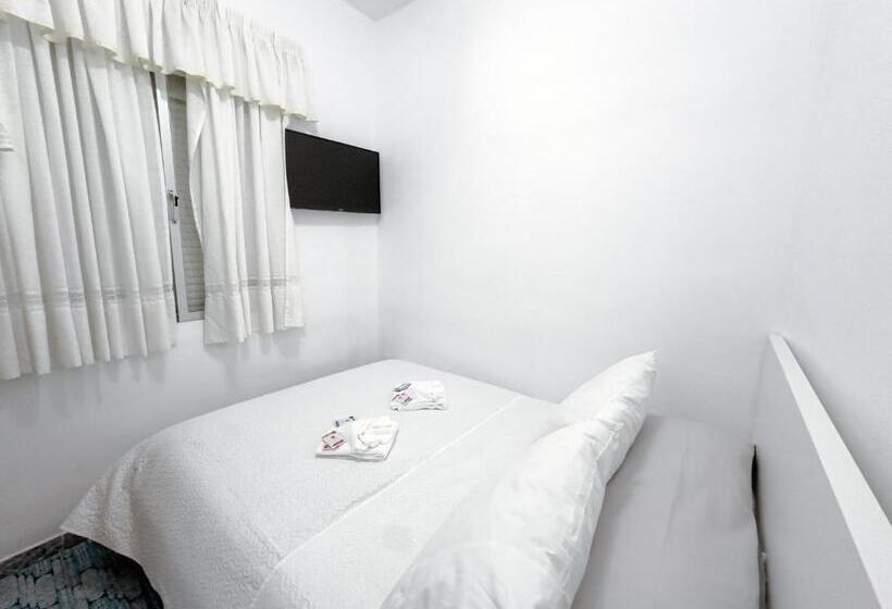 اتاق استاندارد با سرویس بهداشتی مشترک, Hostal Habitaciones & Suites Don Pepín