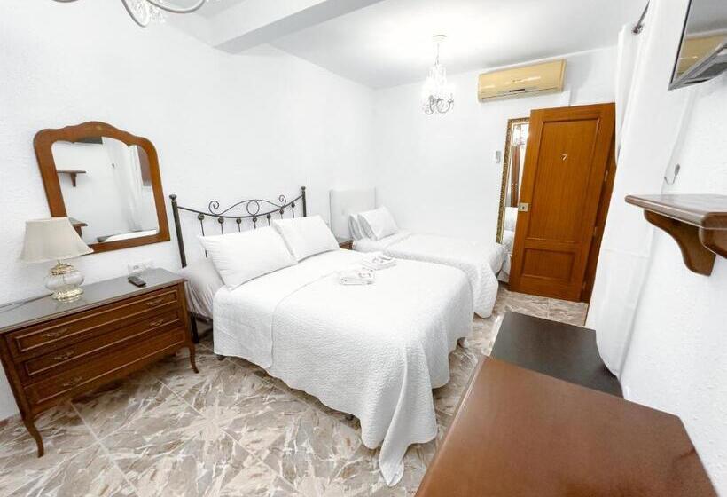 اتاق استاندارد سه نفره, Hostal Habitaciones & Suites Don Pepín