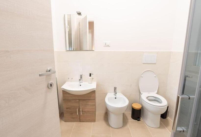 اتاق استاندارد, Mentana Guest House