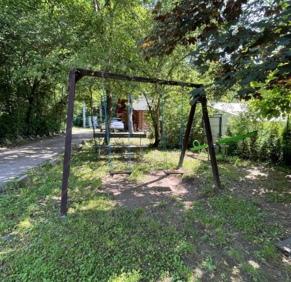 패밀리 스위트, Apartmány Hrázní