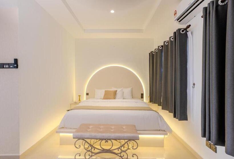 اتاق لوکس با تخت بزرگ, Suntai Villa, Beachfront Suites