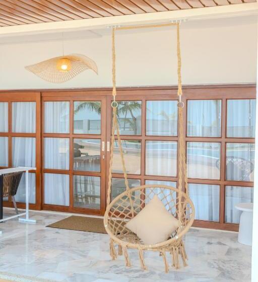 سوییت خانوادگی, Suntai Villa, Beachfront Suites