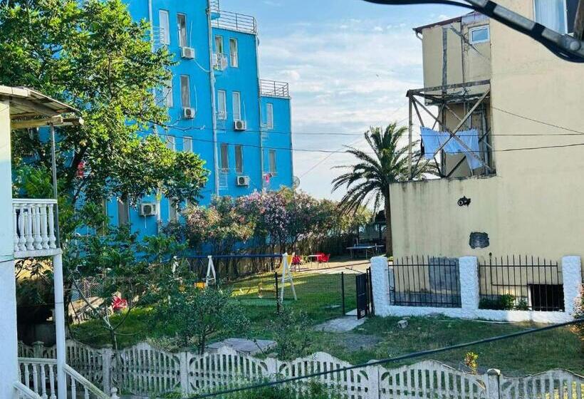 استودیوی استاندارد با چشم‌انداز دریا, Cozy Flat N2