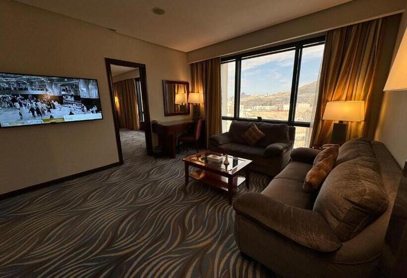 استودیوی استاندارد با چشم‌انداز شهر, Al Safwah Hotel Third Tower 3