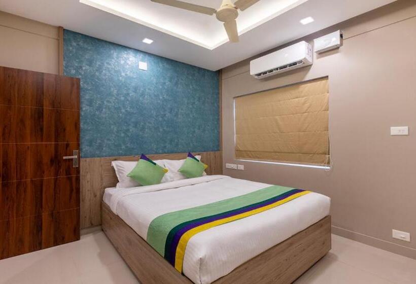 디럭스 룸, Treebo Sreepathi Prayag Apartments