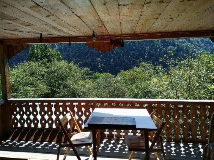 اتاق خانوادگی, Guesthouse In Utsera
