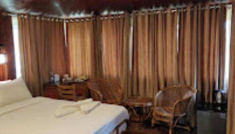 标准间, Porcupine Castle Resort Coorg, Pollibetta