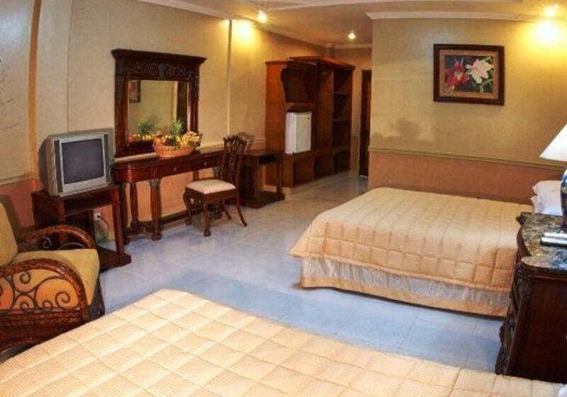 Номер Deluxe с Балконом, Camiguin Highland Resort