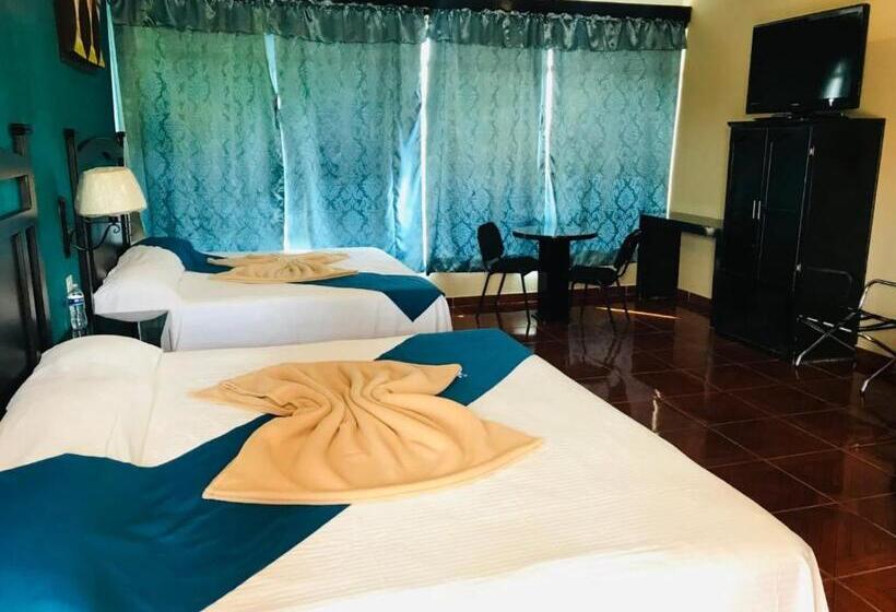 استودیوی لوکس, Paraíso Del Valle