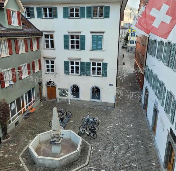 带共用浴室的标准房间, Zunfthaus Zur Rebleuten