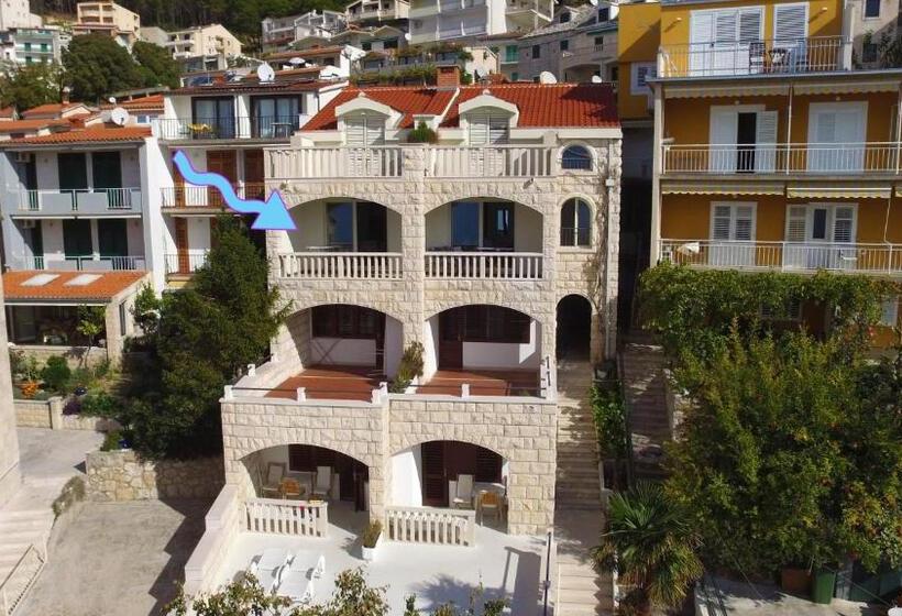 استودیوی استاندارد با چشم‌انداز دریا, Apartments And Rooms Hope