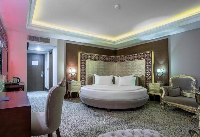 سوئیت با تخت بزرگ, Liman Hotel & Casino By Merit