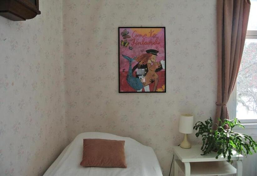 Quarto Estandar Banheiro Compartilhado, Villa Dönsby