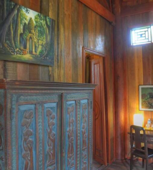 سوئیت جونیور با چشم‌انداز باغ, Soriyabori Resort