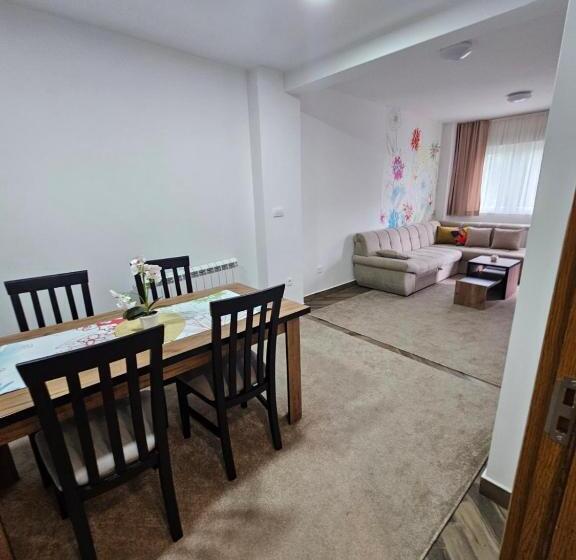 سوئیت جونیور خانوادگی, Boutique Apartments & Rooms Dora