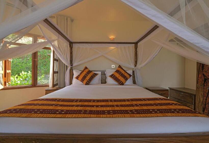 اتاق استاندارد با چشم‌انداز دریاچه, Lake George View Golf Resort