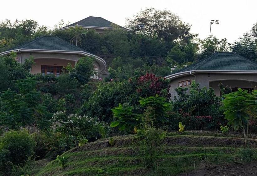 اتاق لوکس با چشم‌انداز دریاچه, Lake George View Golf Resort