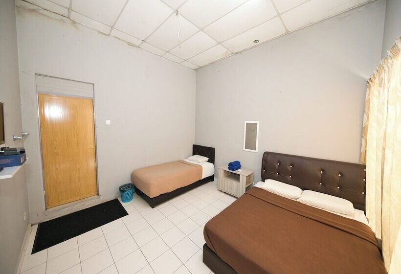 سوییت خانوادگی, Oyo 91011 Iman Homestay Gua Musang