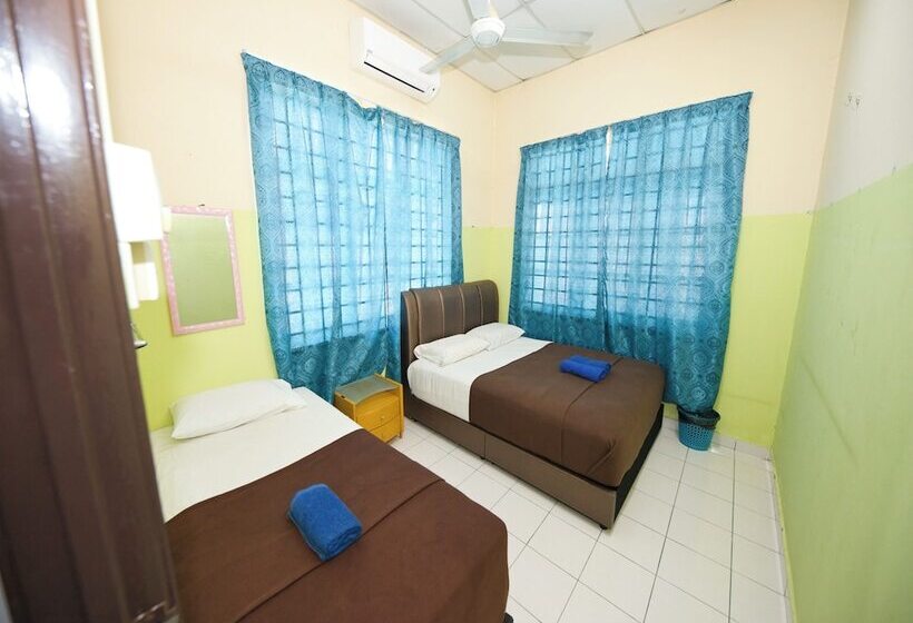 اتاق لوکس سه تخته, Oyo 91011 Iman Homestay Gua Musang