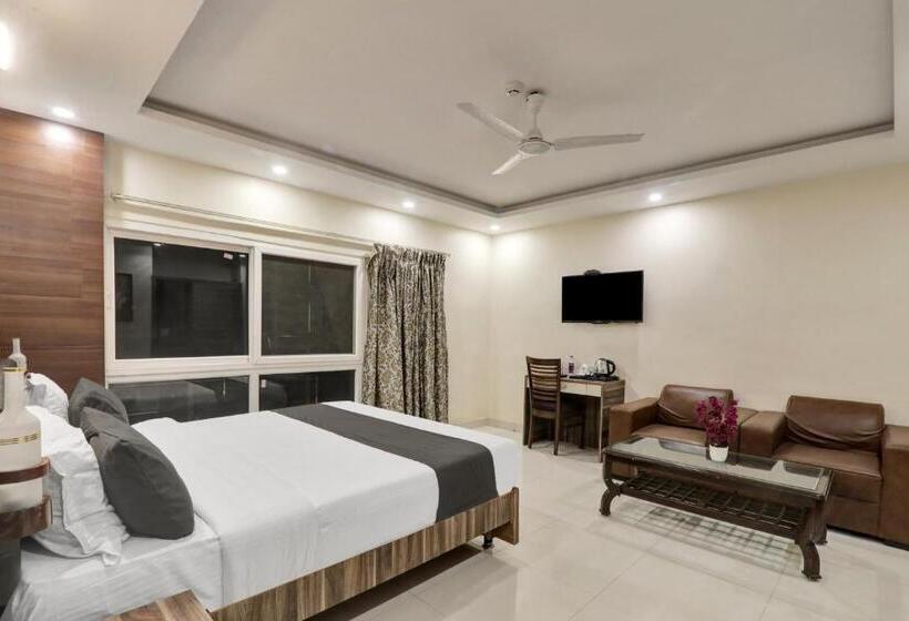 Трехместный Номер Deluxe, Super Townhouse Kankarbagh Formerly Kunwar Alcajars