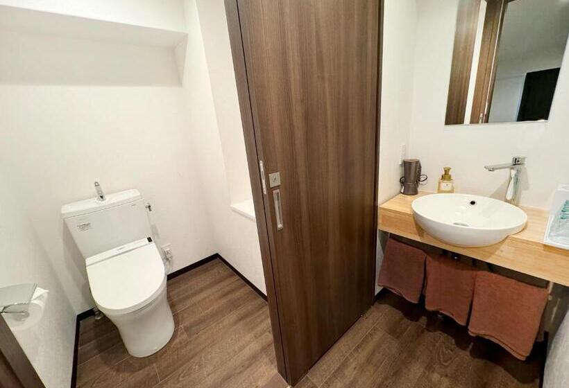 Трехместный Номер Deluxe, Re Hotel 梅田