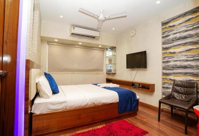 اتاق استاندارد, Zenith Homes   Powai Suites