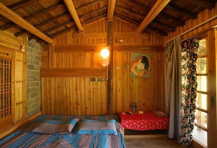 Номер Стандарт Вид на Сад, Xidi Kunlun International Hostel