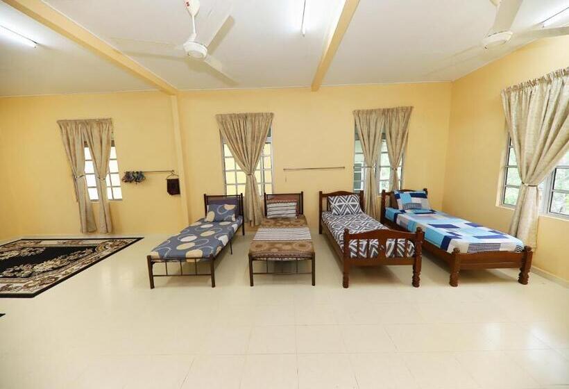 Family Suite, Oyo 91004 Homestay Masjid At Taqwa