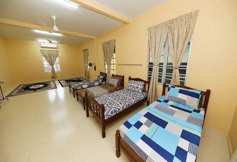 Family Suite, Oyo 91004 Homestay Masjid At Taqwa